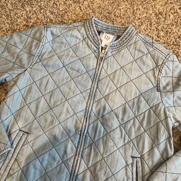 Gap quilted jean bomber jacket - Picture 2 of 4